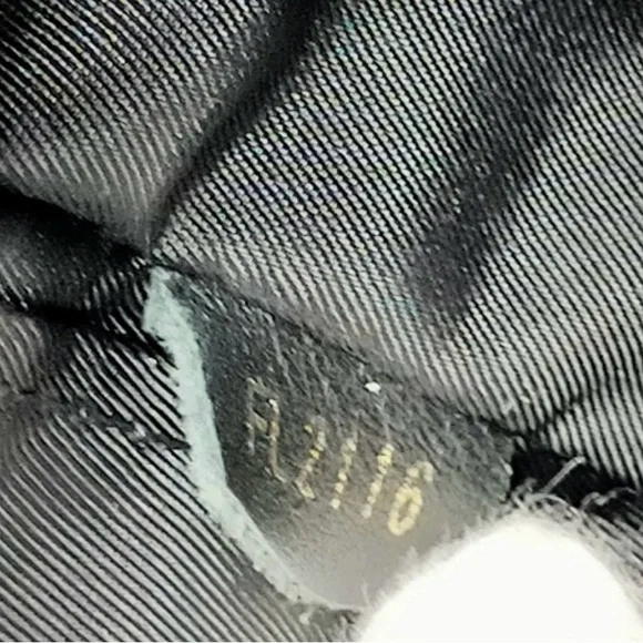 Louis Vuitton RETAIL $1,850 Brown Tan Monogram Backpack-Include the LV Box-dusty - Picture 15 of 15